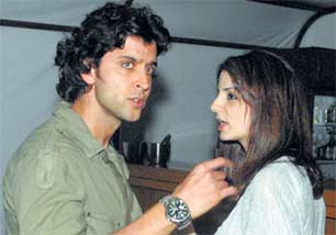 hrithik roshan with wife