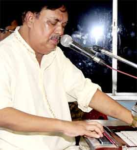 Ghazal singer Najmal Babu