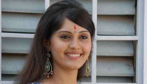 Actress Surabhi