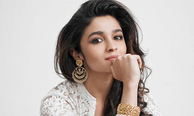 alia bhatt says ranveer and ranbir are humble human being and actors