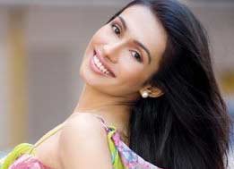 actress Aeshra Patel
