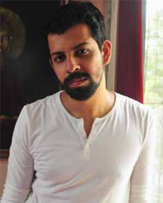 Screenwriter-filmmaker Bejoy Nambiar feels there is a dearth of good screenplay writers in the Hindi film industry which hasn&#39;t seen any new genuine talents ... - A61_Bejoy-Nambiar