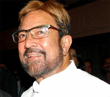 rajesh khanna improving, likely to be released soon