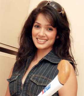 Indian Celebrity on Bollywood Actress Vidya Malvade   Who Walked The Ramp For Designers