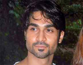 Choreographer-turned-actor Salman Yusuf Khan, who is making his silver screen debut with Remo Dsouza&#39;s &quot;ABCD - Any Body Can Dance&quot;, says working with Prabhu ... - 587_Salman-Yusuf-Khan