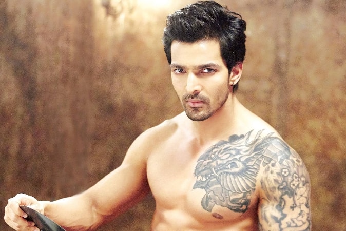 Harshvardhan Rane receives this special surprise from his fan!