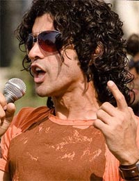 My singing in Rock On makes the character real: Farhan Akhtar