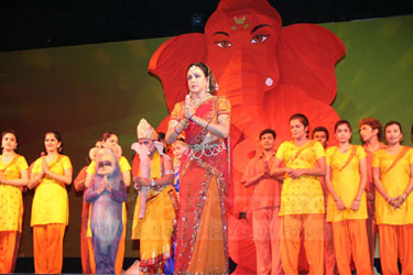 Hema Malini at the opening of Mumbai Festival