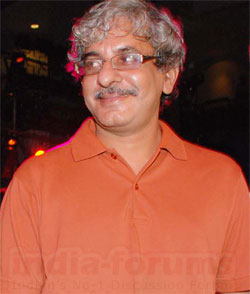 Saif is unfit for the role - Shriram Raghavan