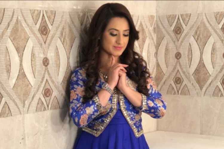 alisha panwar blue dress Chahat pandey Vs Aalisha Panwar same colour outfits who is best #shorts