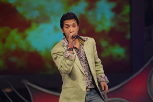 To me, first priority is singing - Amit Paul