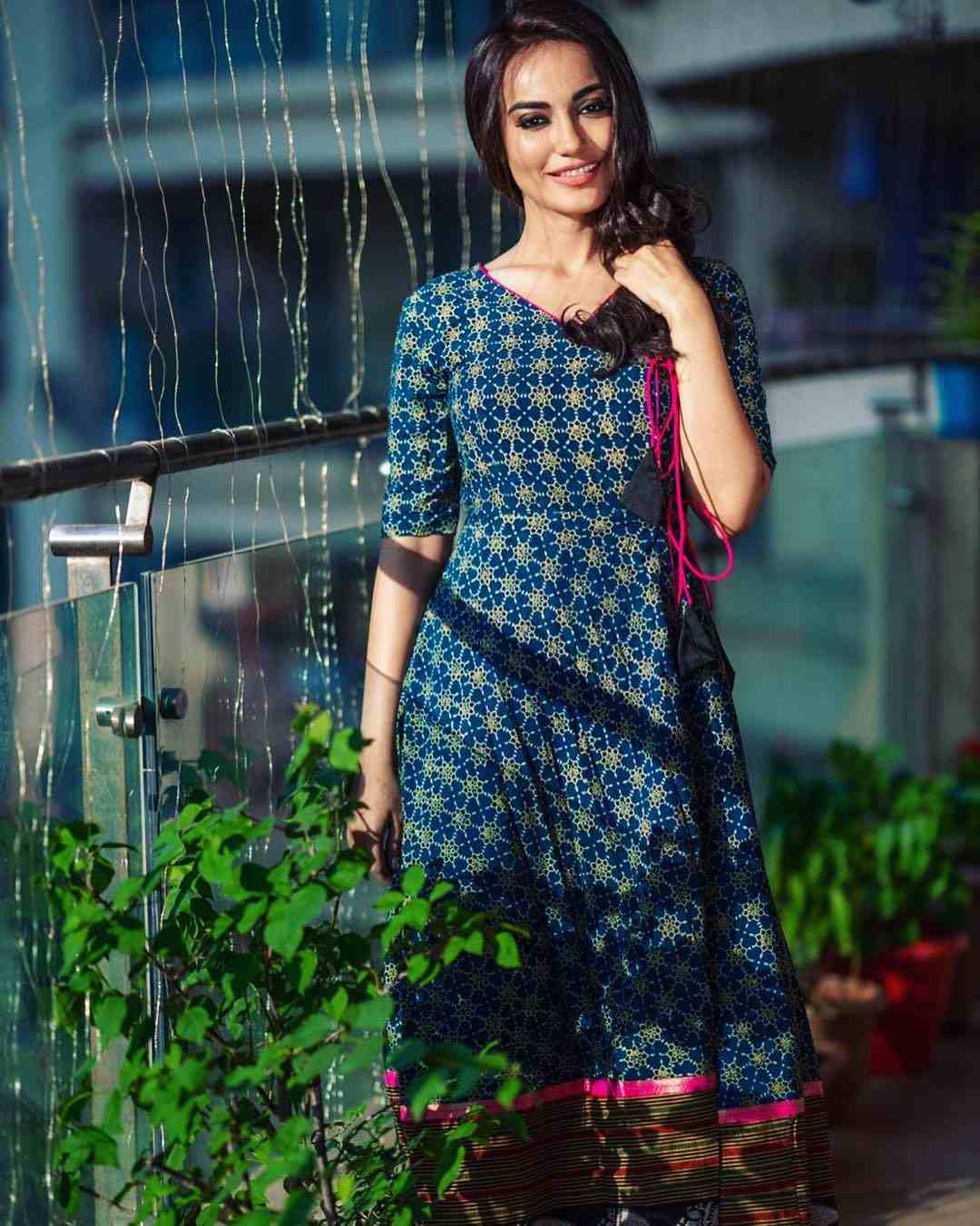 Surbhi Jyoti in Stunning Strapless Dress