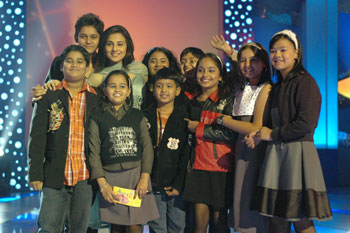 Another Bolllywood Diva on the set of Amul Star Voice of India