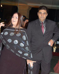 Mohnish Behls wife enters Dill Mill Gayye. picture picture pic