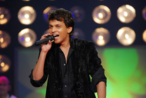 Abhijit Sawant rocks the Stage on  K for Kishore
